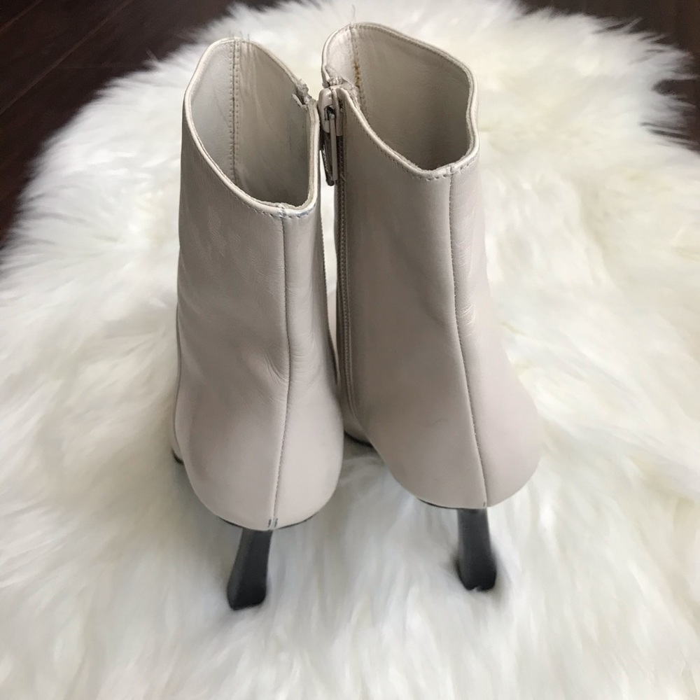 Via Spiga White Heeled Ankle Boots Size 5 - Picture 5 of 8